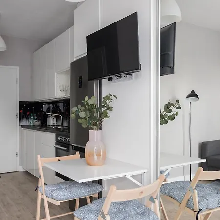 Apartment Praga Jagiellonska Comfort By Bookinghost *